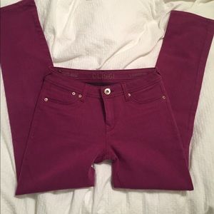 Dl1961 stretch straight leg jeans- fuchsia color